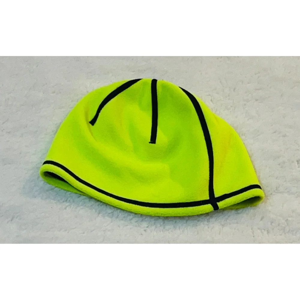 Nike Therma-FIT Reversible Beanie Men Black Neon Green Reflective Running Hat
